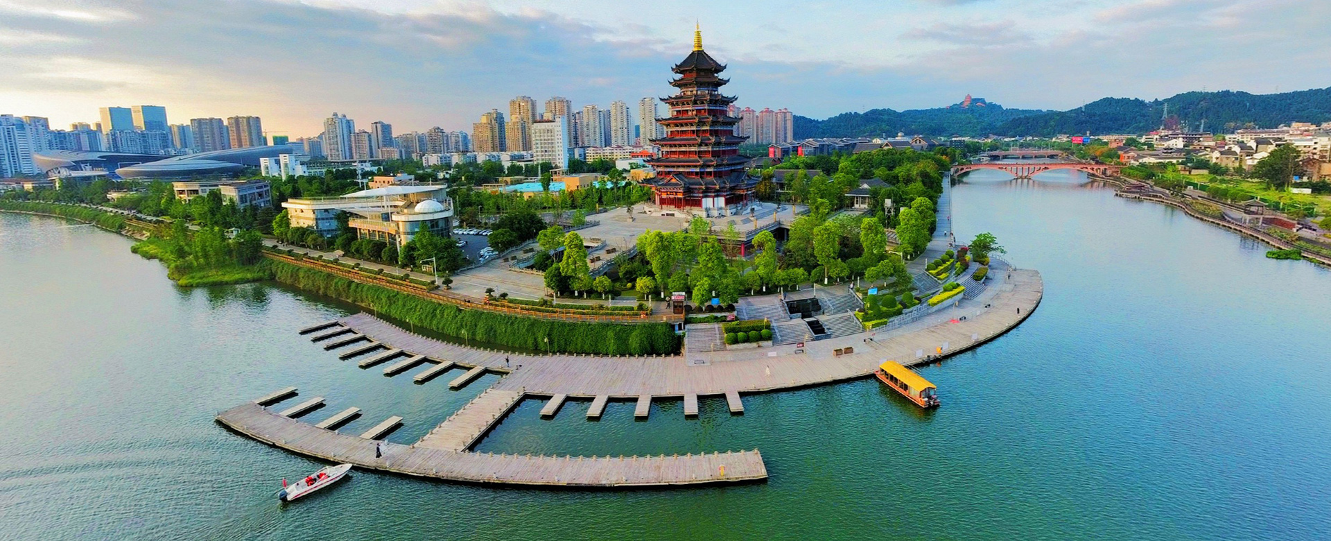 興企愛(ài)崗、志美行厲、建功立業(yè)